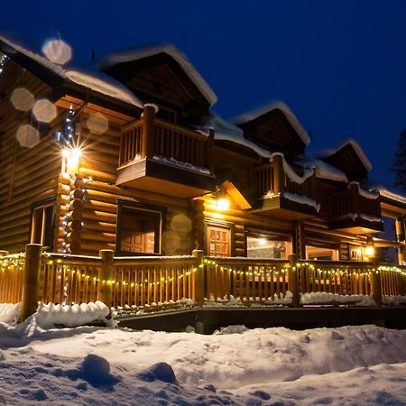 Castle Mountain Chalets Vila Exterior foto