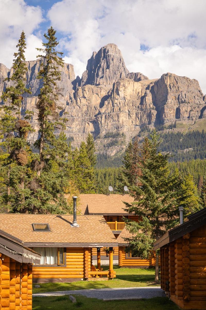 Castle Mountain Chalets Vila Exterior foto